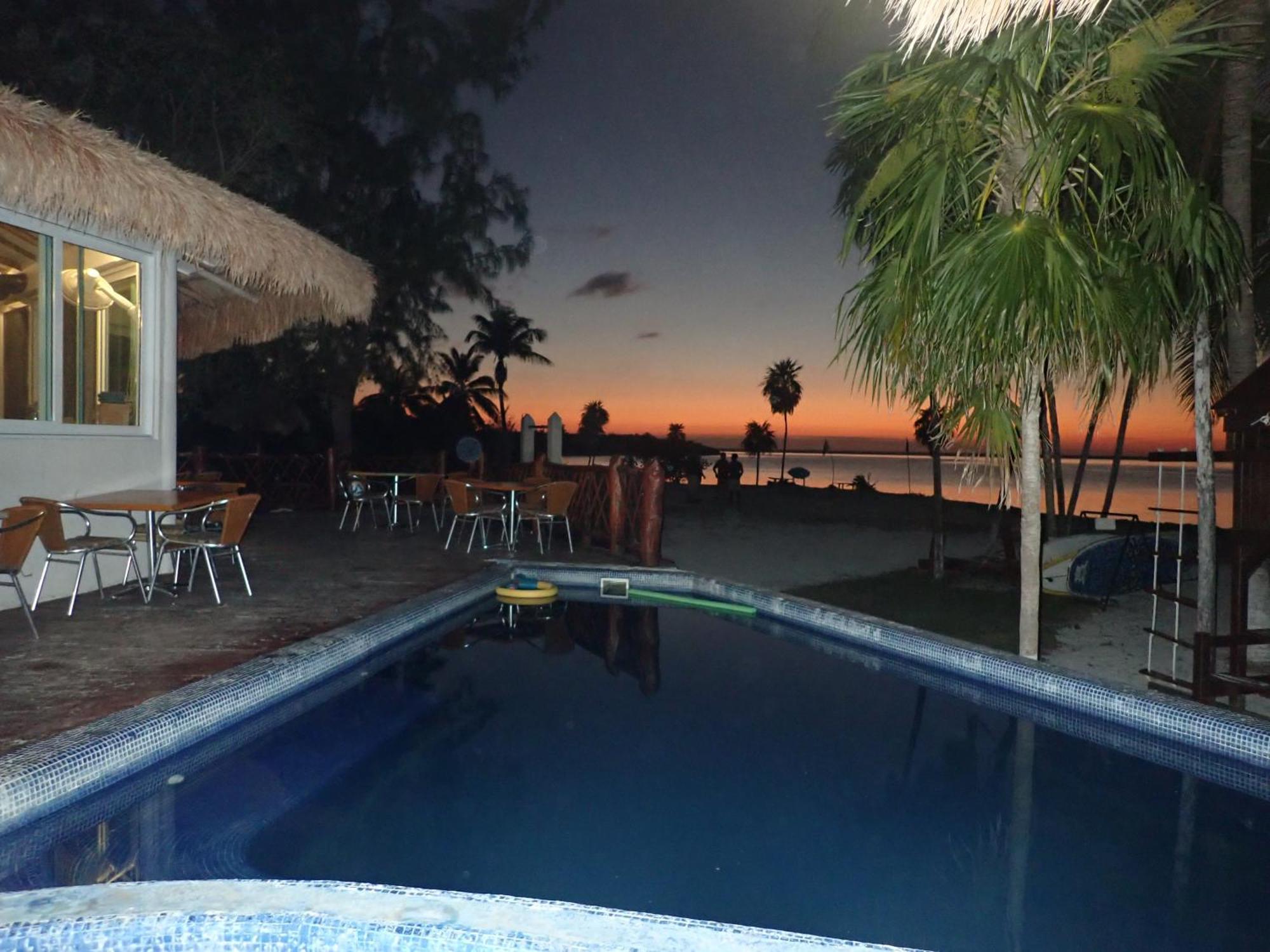 Ikarus Costa Mujeres Eco Lodge Sunset View Cancun Exterior photo